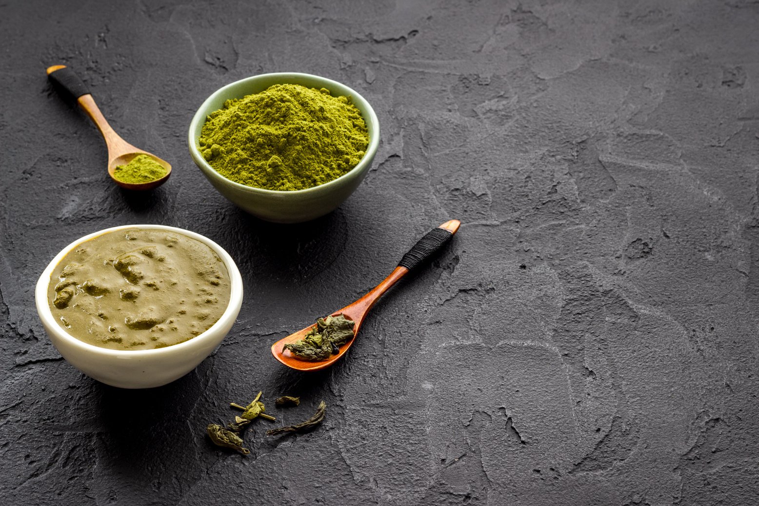 Henna powder and henna paste for herbal natural hair dye